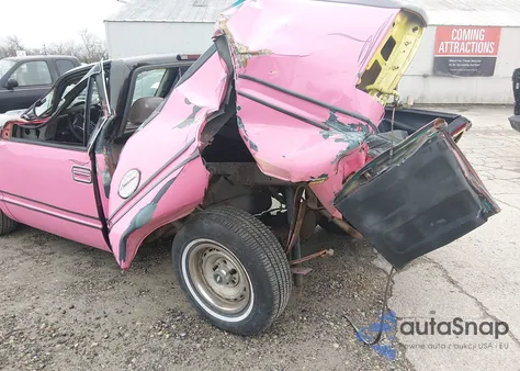 1996 Chevrolet Gmt-400 C1500 from USA, damaged, VIN 1GCEC14W6TZ183079